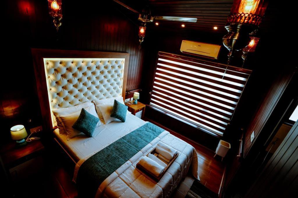 Alappuzha Why Not Houseboat酒店 外观 照片